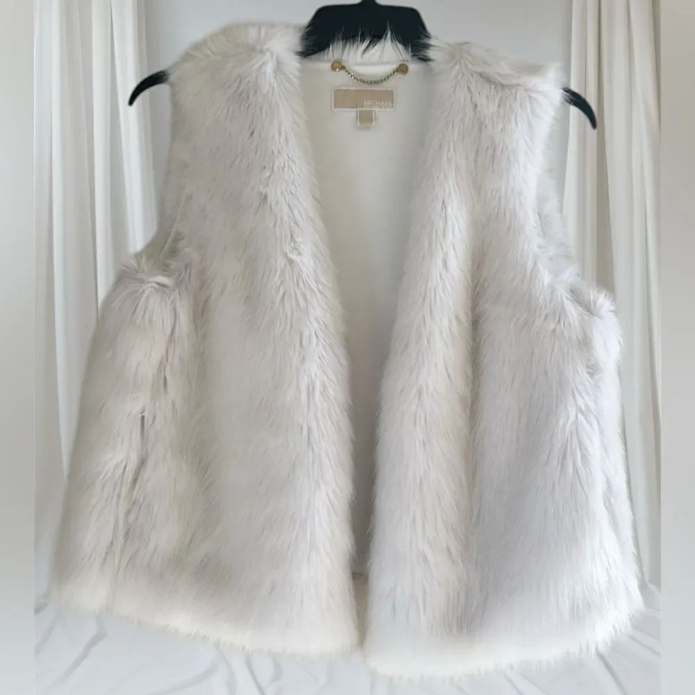 MICHAEL Michael Kors Faux Fur Vest!